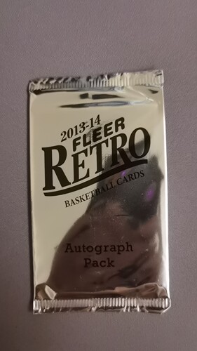 2013-14 fleer retro 篮球球星卡包，每包三个签字，博三神签字