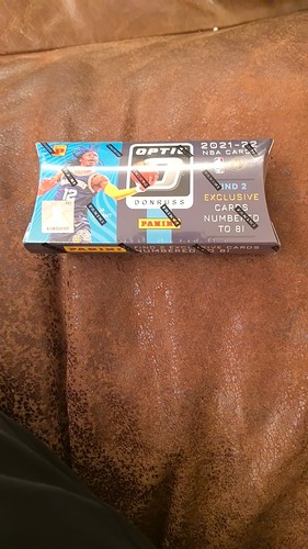 2021-22 panini optic 信封 nba 篮球，每盒两张卡均为8编，盲盒