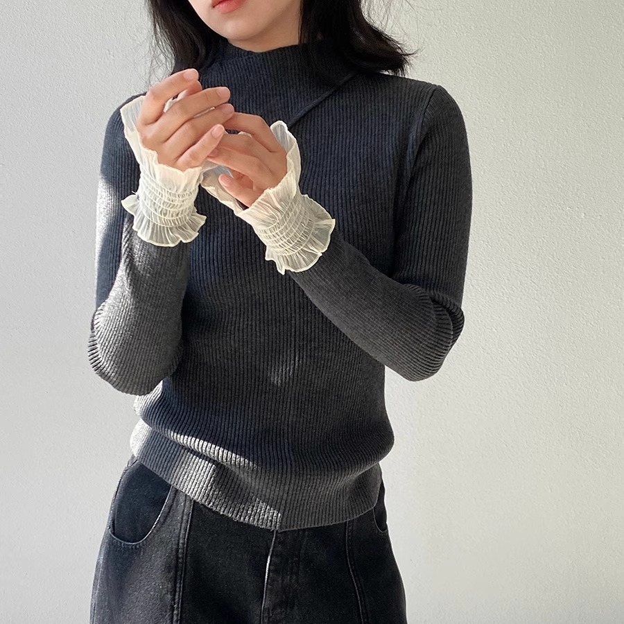 半高领镂空拼接蕾丝针织衫