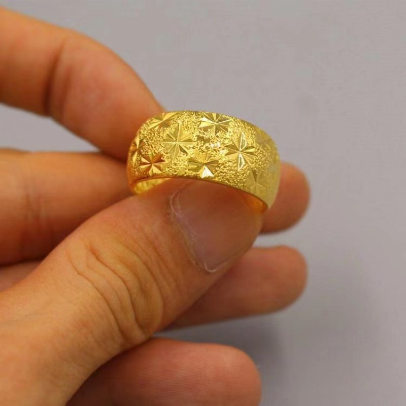 戒指男女时尚黄金色镀金情侣越南仿沙金对戒单身尾戒