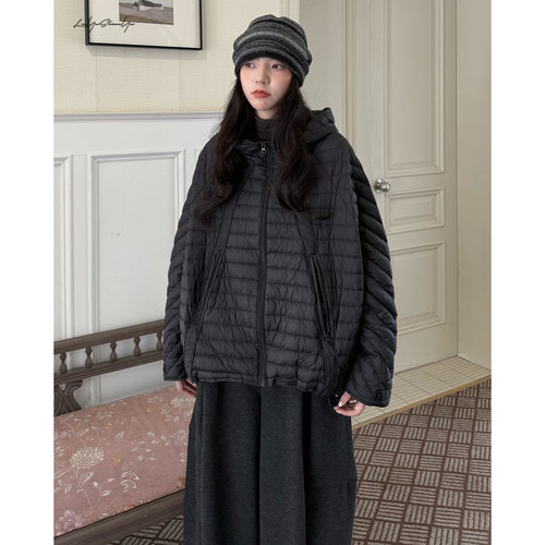 轻薄排骨羽绒服连帽显瘦外套