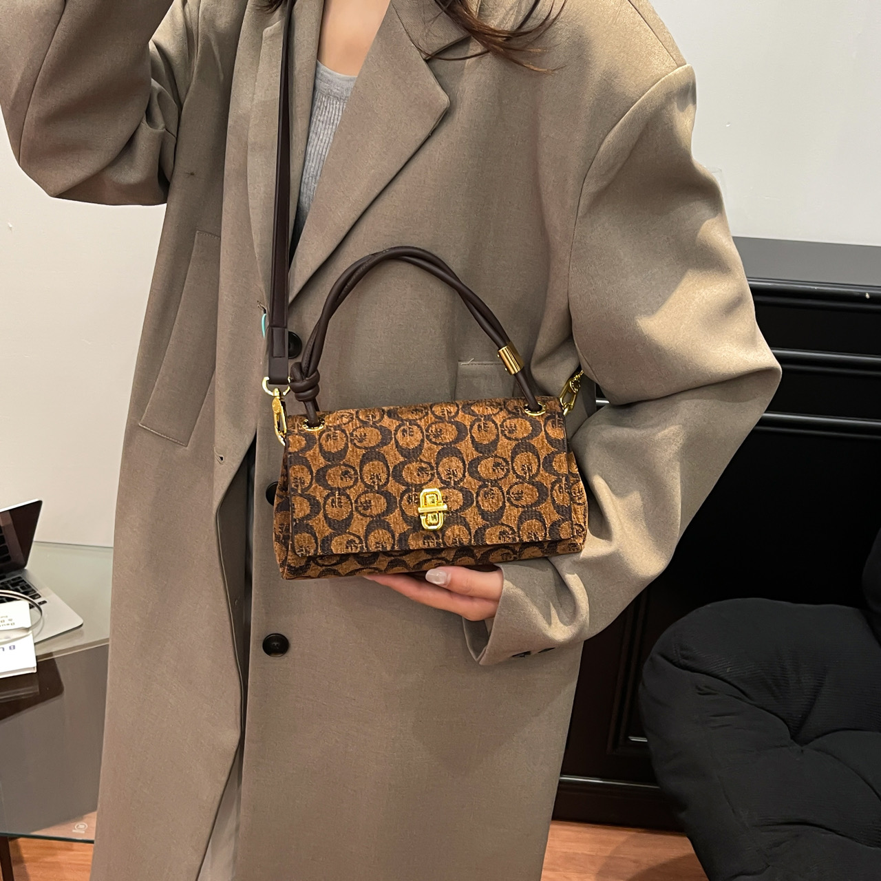 专柜复古高档老花2026大胃新款包包单肩包气质手提斜挎包大容量