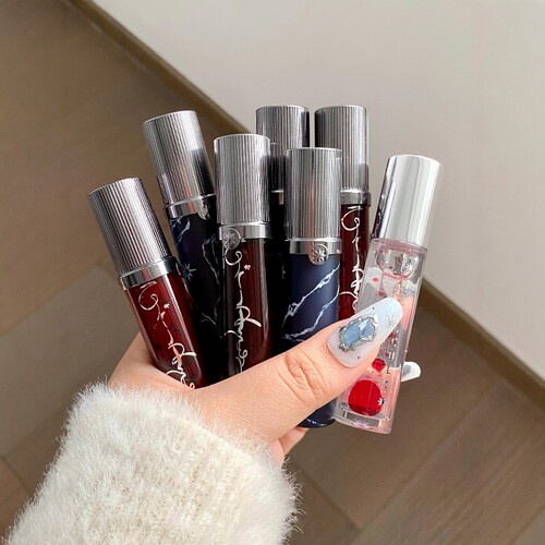 girlcult唇釉苗疆女巫唇蜜羊皮书