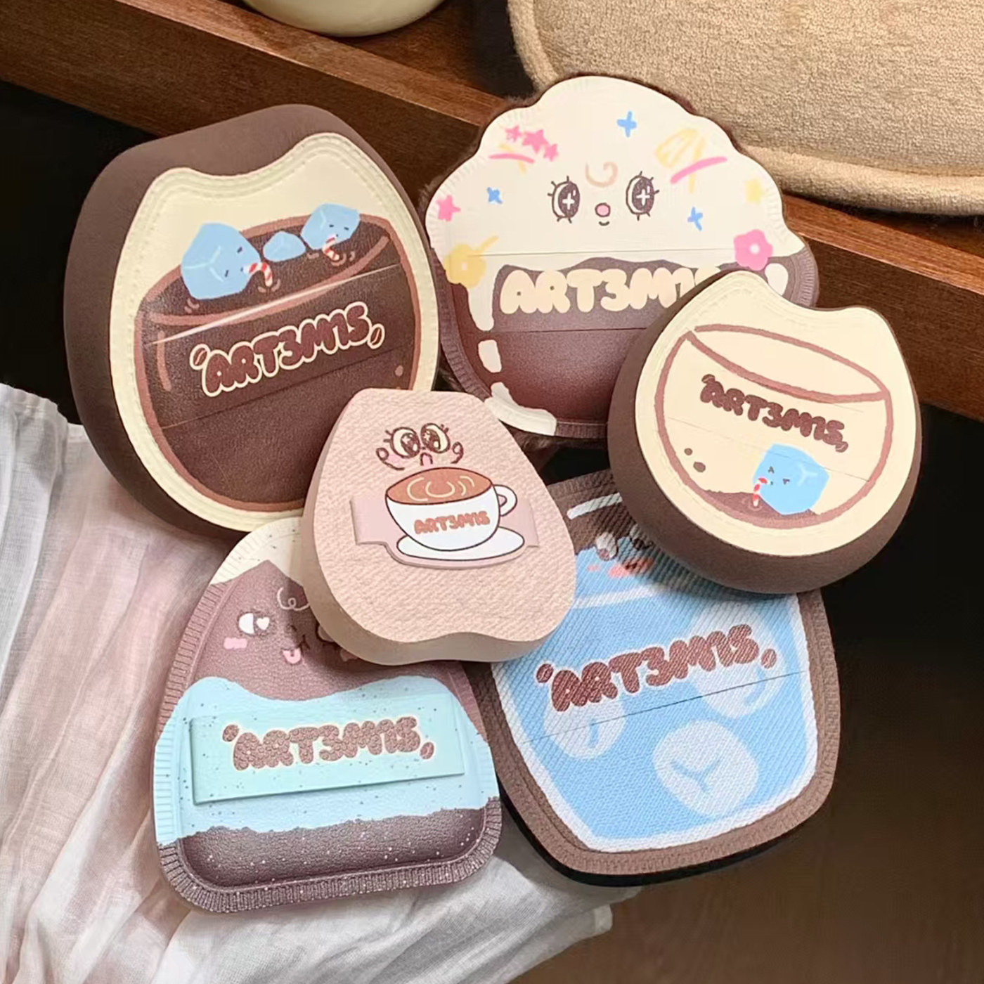 凹凸迷思咖啡系列粉扑气垫粉底液专用不吃粉粉饼散粉化妆,彩妆/香水/美妆工具,美妆蛋/扑/海绵,淘宝优惠券,粉丝福利购,淘宝优惠卷