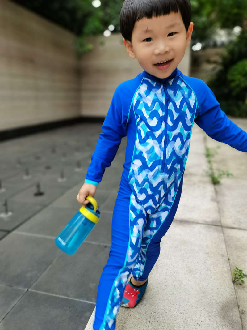 卡通鲨鱼婴儿男宝中童冲浪服泳裤