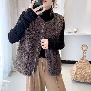 XT2022秋冬新款羊羔绒马甲外穿外套复古风背心女皮毛一体马夹女