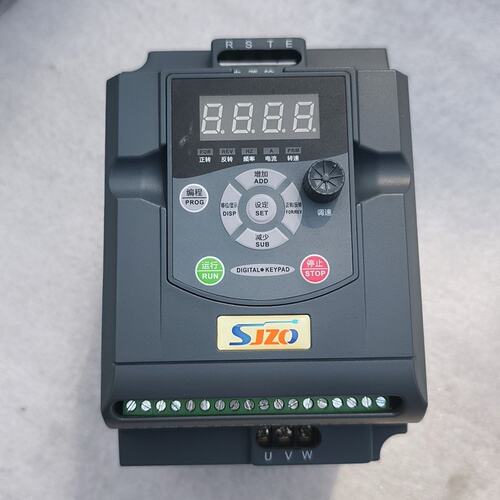 议价SJZO变频器 ZQ100M-2R2G3 2.2KW维修