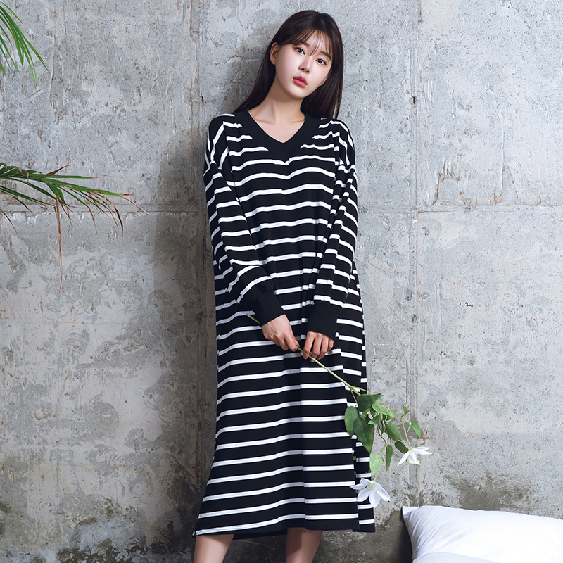 冬季带胸垫条纹长款休闲风家居服