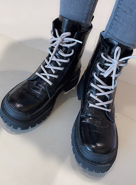 清仓139包邮 真皮鳄鱼纹厚底马丁靴女6孔反光鞋带英伦风中筒短靴