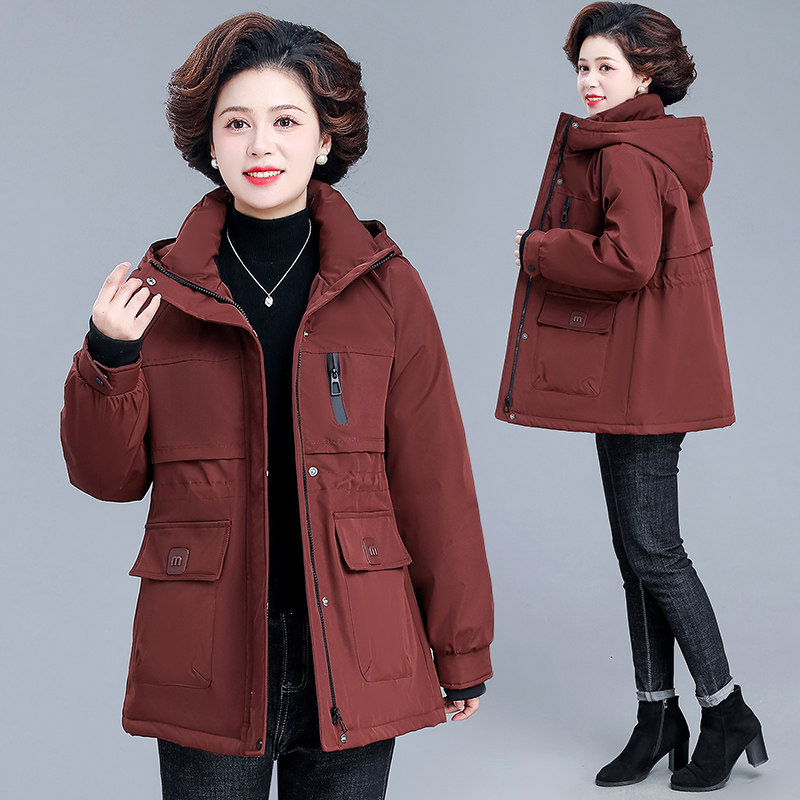 妈妈冬装羽绒服可拆卸内胆三合一冲锋衣女冬季白鸭绒派克服外套潮