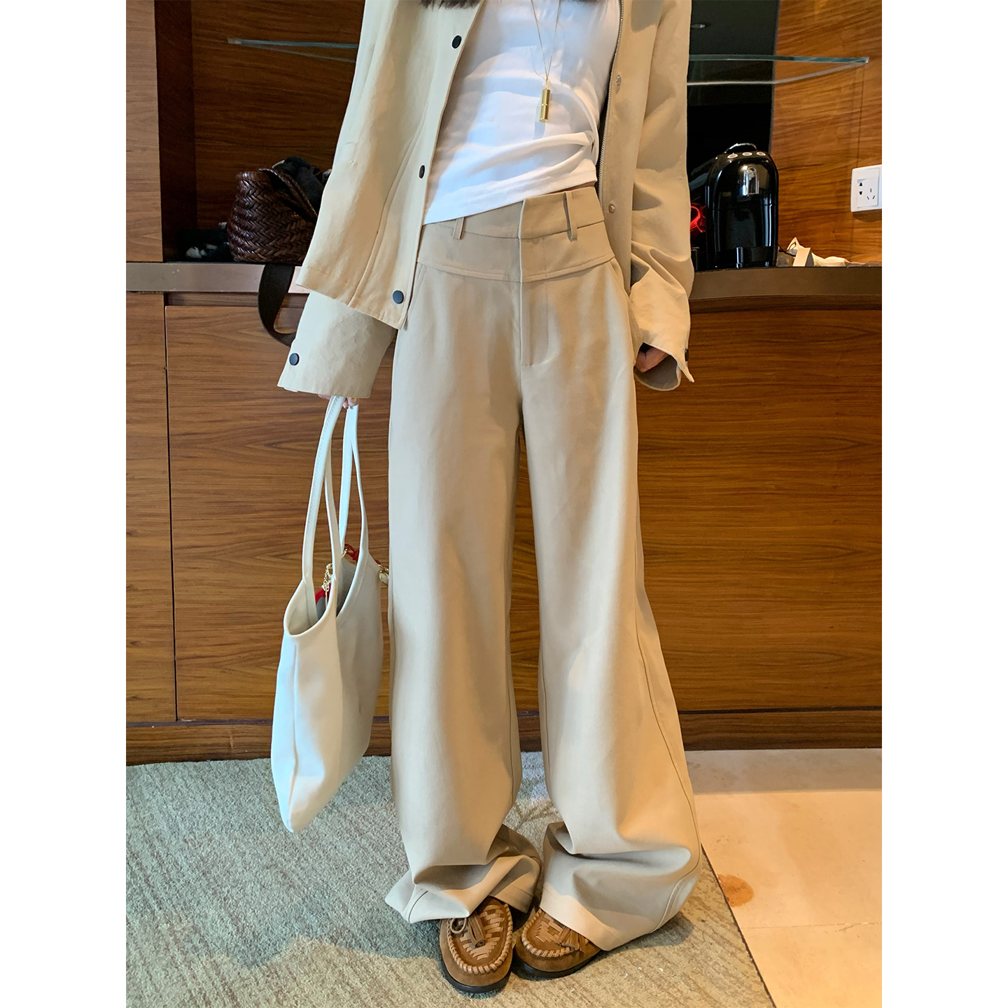 秋冬卡其色高腰垂感直筒裤女