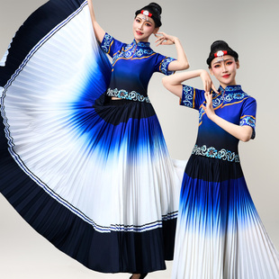 彝族女装新款舞蹈服演出服大山索玛花民族百褶大摆裙元旦开场舞裙