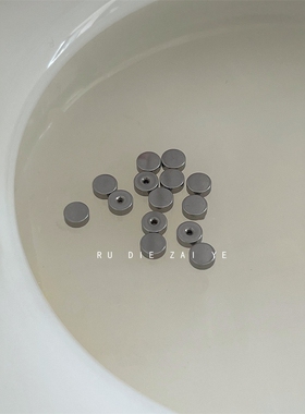 如蝶在野 圆饼平底螺丝耳堵适配0.8mm钛钢拧螺丝耳钉配件备用耳堵