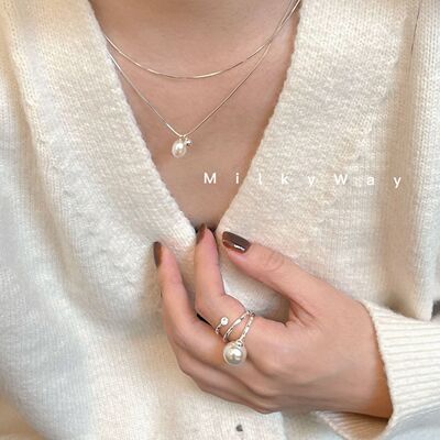 如蝶在野 精致高级感珍珠吊坠双层叠戴蛇骨链项链女锁骨链