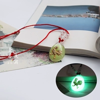 Красная веревка курица