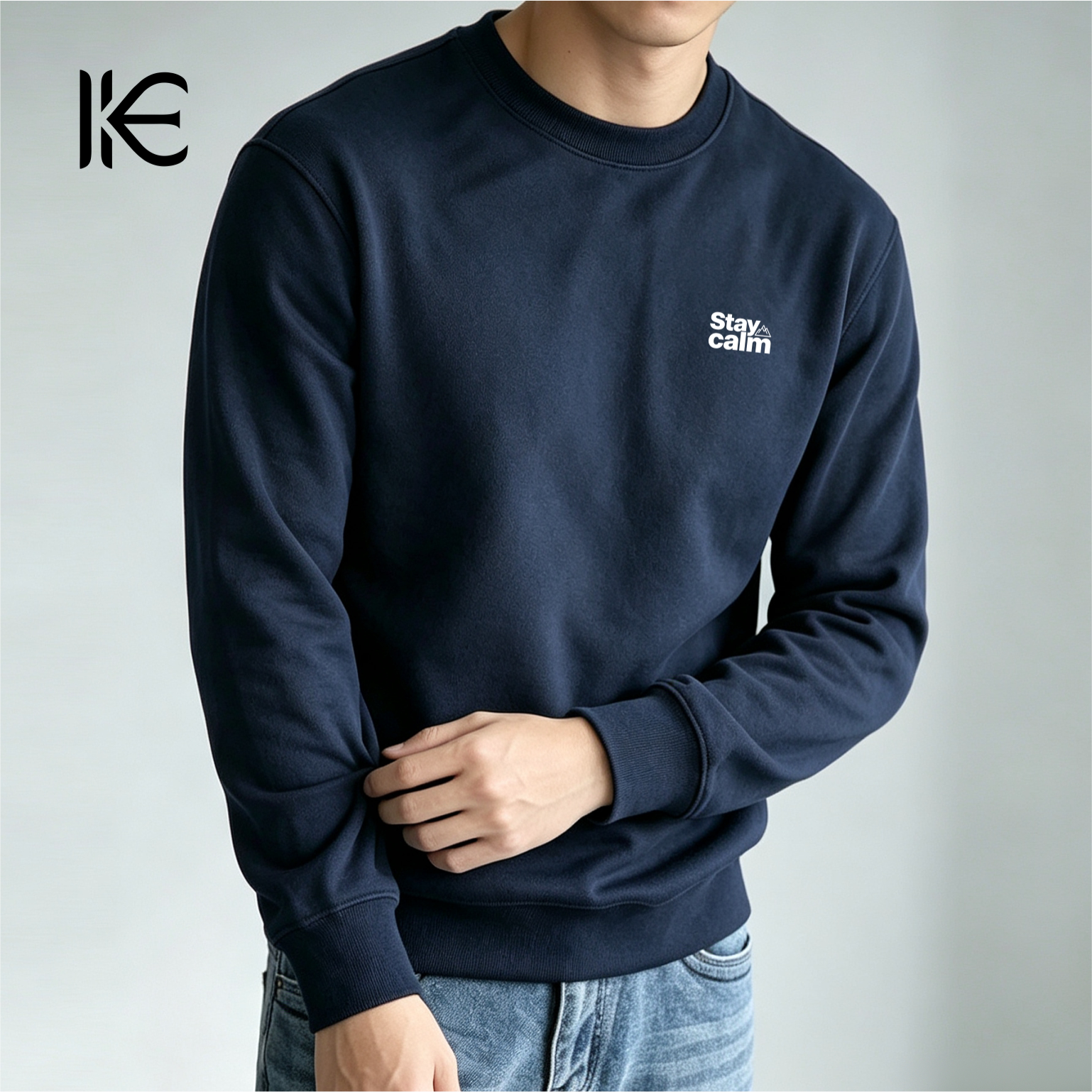 KERWATS可维特斯品牌大码男装字母胸花加肥加大简约休闲圆领卫衣