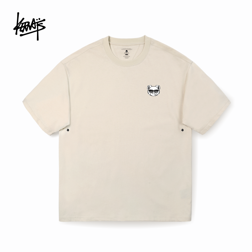 卡其色胸花无性别大码小熊短袖