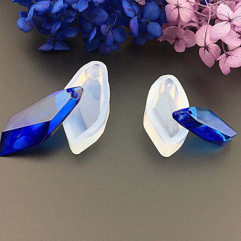 水晶滴胶吊坠硅胶模具 DIY手工切面宝石片 菱形石头模具