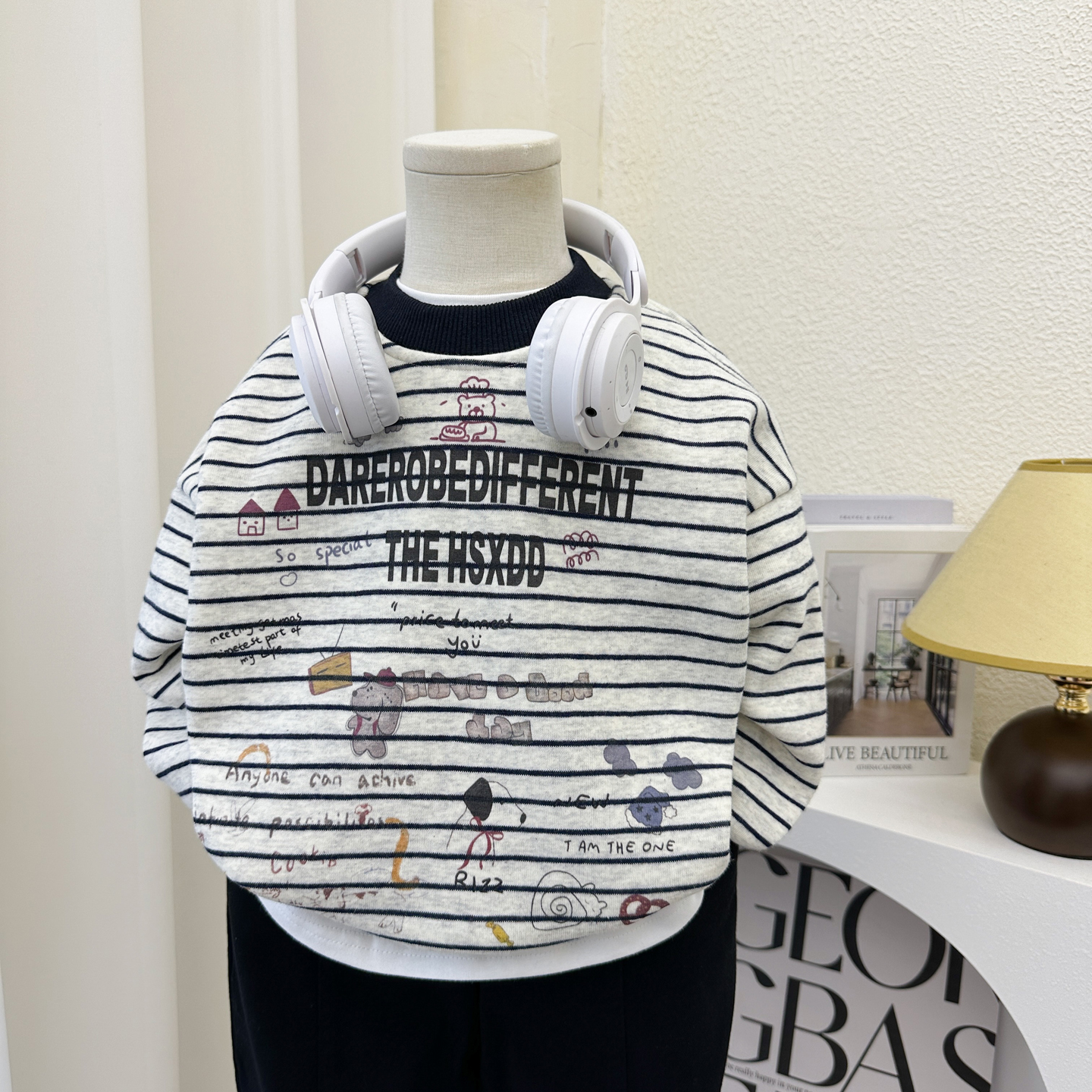 男童秋冬款一体加绒条纹保暖卫衣