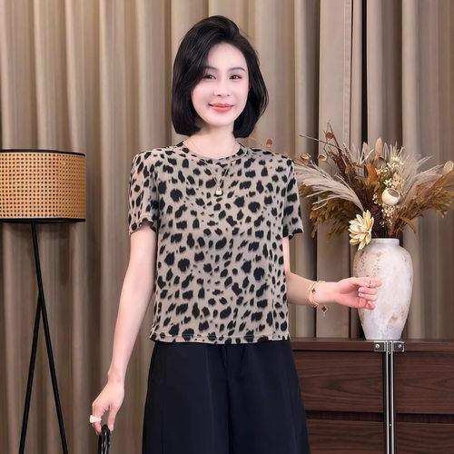 复古豹纹圆领短袖T恤女2026新款夏季洋气休闲内搭薄款短袖上衣潮