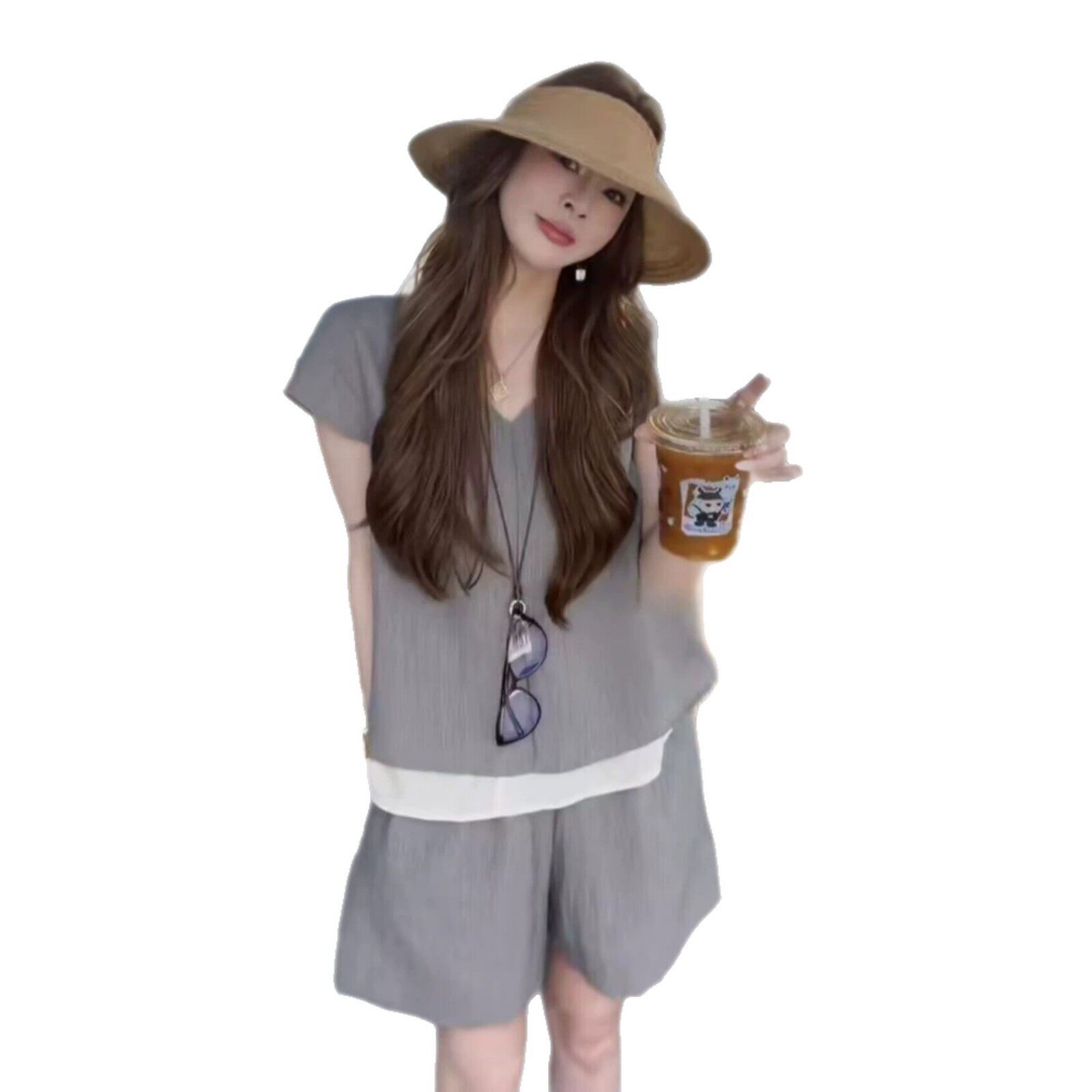 2026夏季新款时尚两件套时尚简约气质薄款短袖上衣宽松短裤套装女