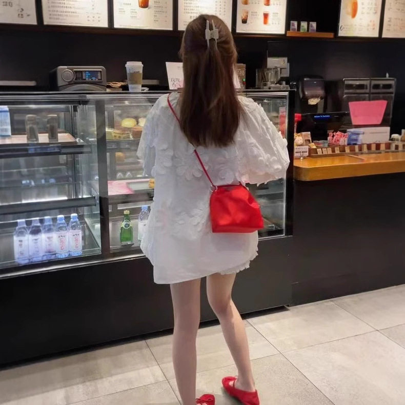 韩系宽松甜美长袖重工立体花朵白衬衫女2025春夏独特防晒罩衫上衣
