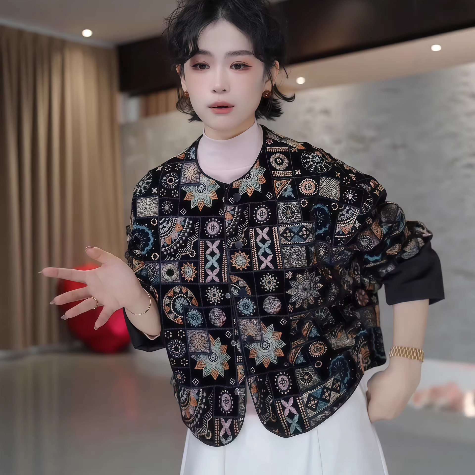 感国风新中式刺绣休闲外套女短款2026春秋季新款宽松时尚上衣