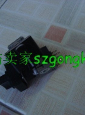 可谈价 四钻全新无包 正品 富士开关 AH164-P2B11