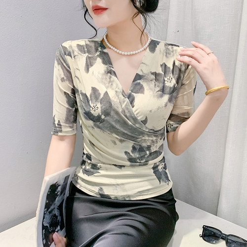 复古水墨画印花V领网纱中袖T恤女