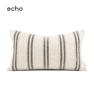原木风样板间民宿米白色侘寂风棉麻条纹沙发客厅抱枕卧室床上靠垫