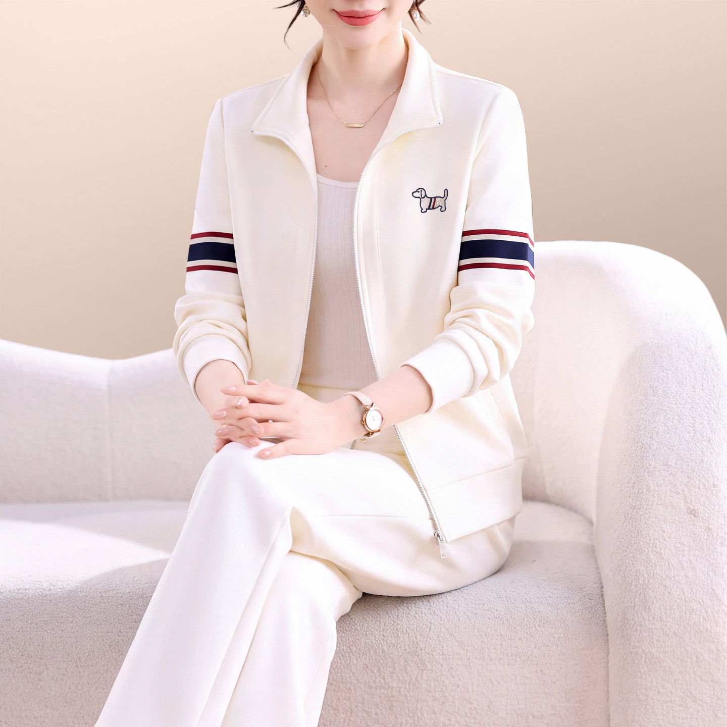 休闲运动套装女2026春秋新款时尚气质中年妈妈减龄显瘦立领两件套