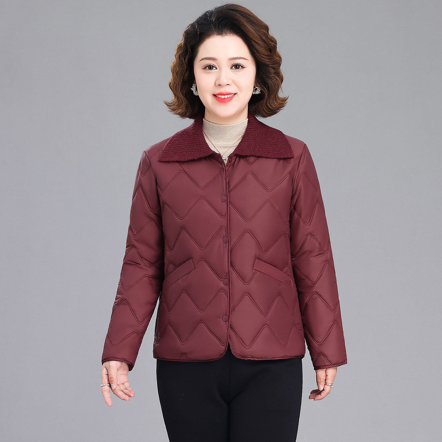 翻领菱格纹棉服女冬加厚保暖妈妈装洋气棉衣外套中老年棉袄轻薄款