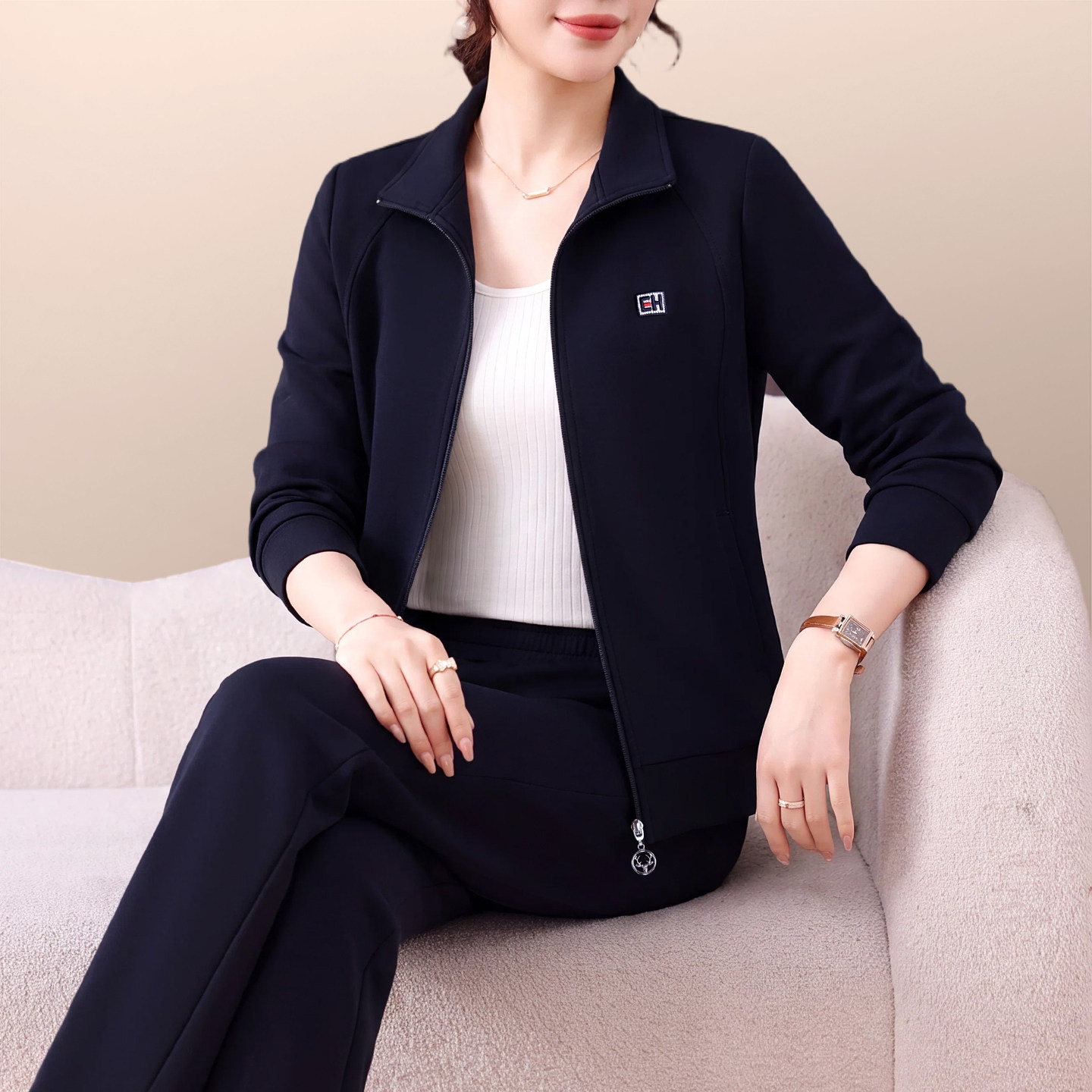 运动套装女士2026新款春秋季户外休闲减龄妈妈时尚气质开衫两件套