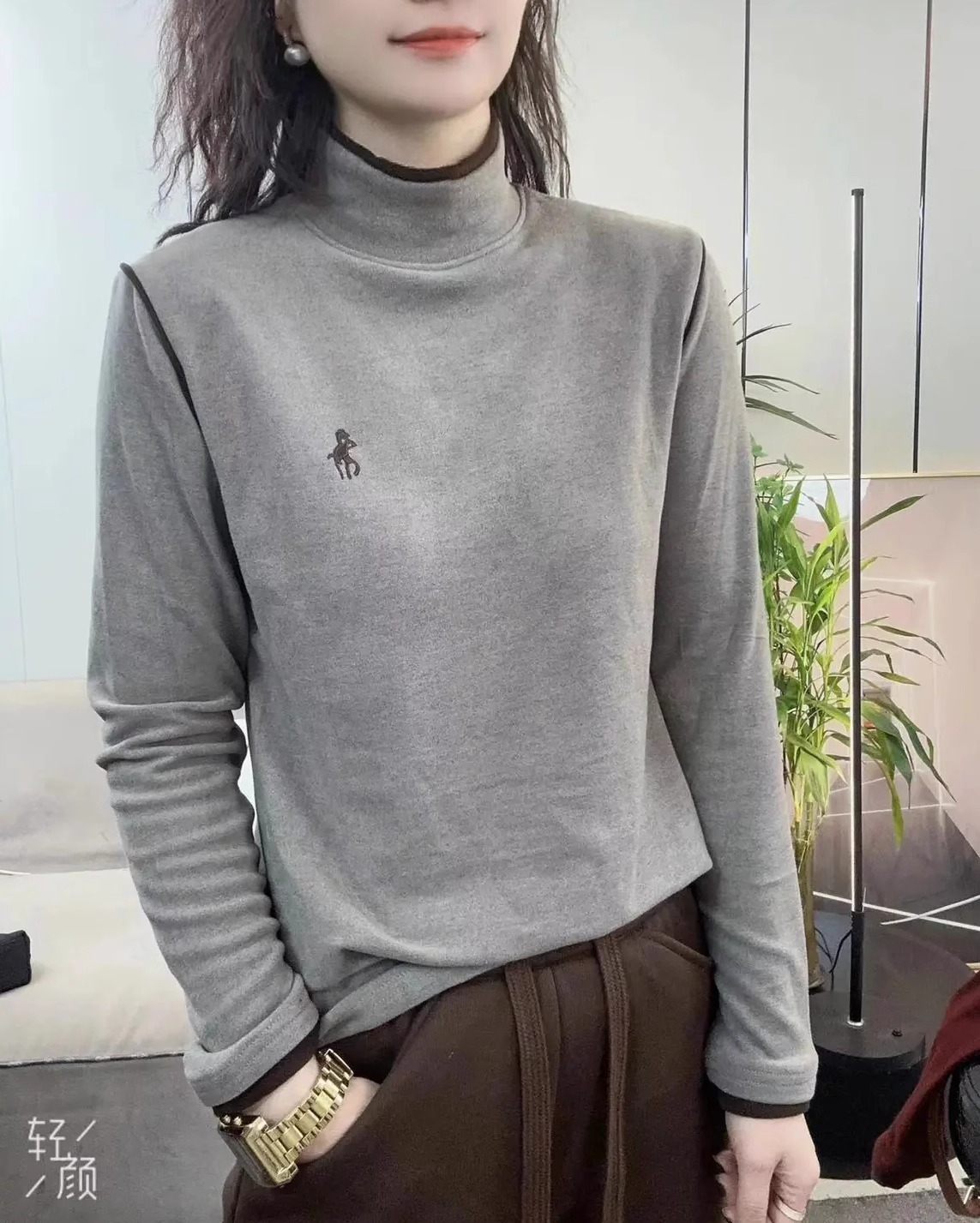 加厚修身德绒韩版刺绣绒衫