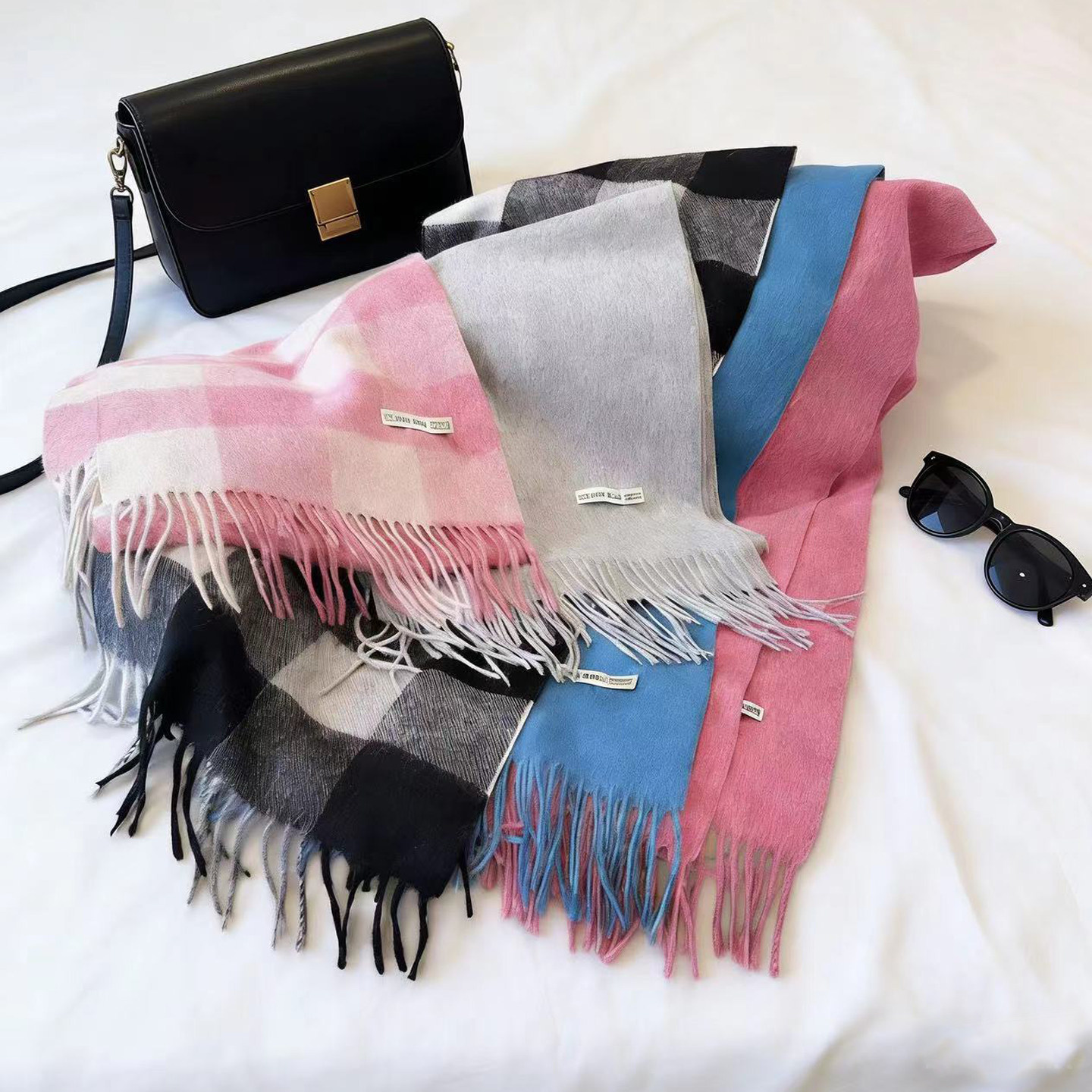 冬日恋歌 100羊毛气质流苏围巾简约高级感好版型造型加分冬季围巾,服饰配件/皮带/帽子/围巾,围巾/丝巾/披肩,淘宝优惠券,粉丝福利购,淘宝优惠卷