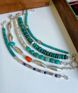 泰国清迈天然绿松石手链女玛瑙青金石手串手工制作小众设计