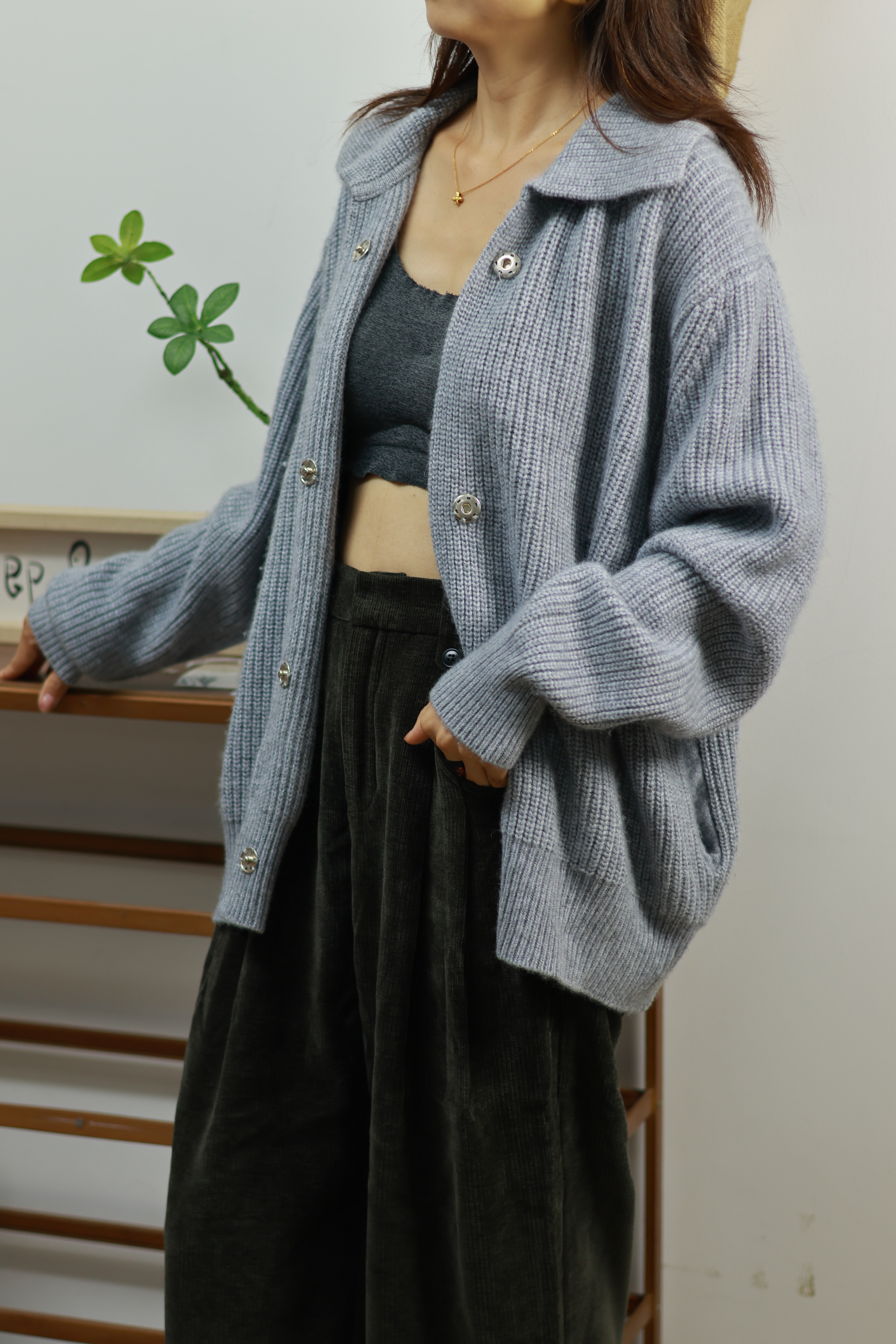 【LU】加厚慵懒风大纽扣纯色纯羊毛外套秋冬女装宽松粗线针织开衫,女装/女士精品,羊绒衫,淘宝优惠券,粉丝福利购,淘宝优惠卷