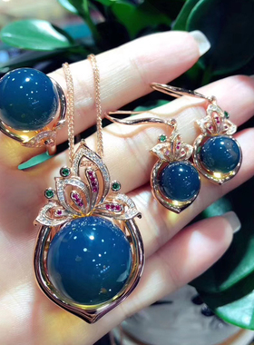 天然多米尼加蓝珀吊坠项链S925银戒指3A净水高蓝耳环蓝珀套装女款