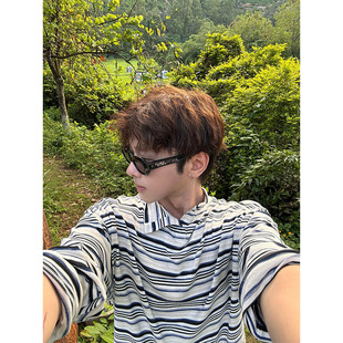 美式条纹V领Polo衫毛衣男秋季新款潮牌男生穿搭高级感内搭针织衫