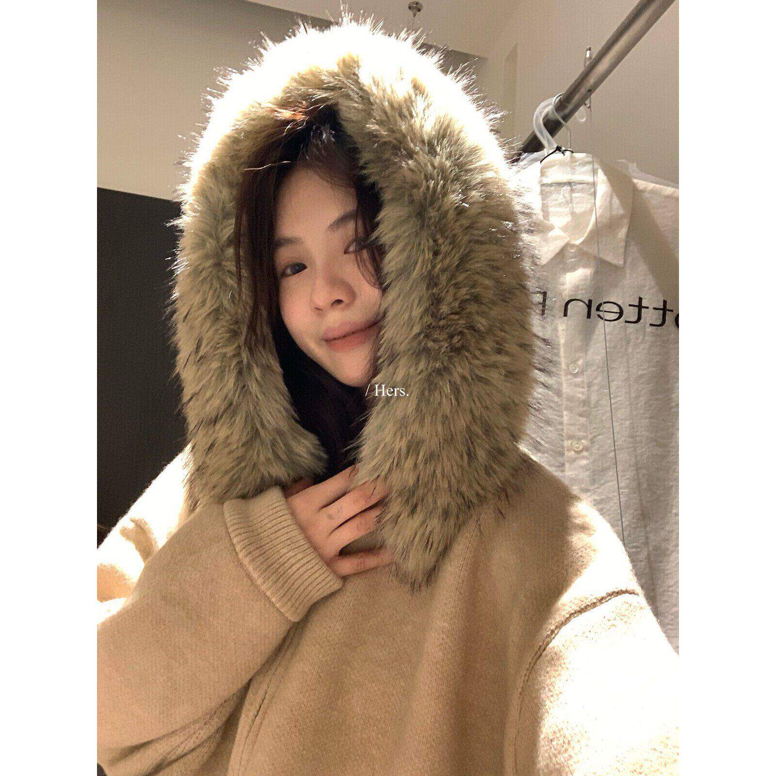 【孤品清仓】hers92604韩标“大貉子”毛衣复古连帽保暖毛衣女