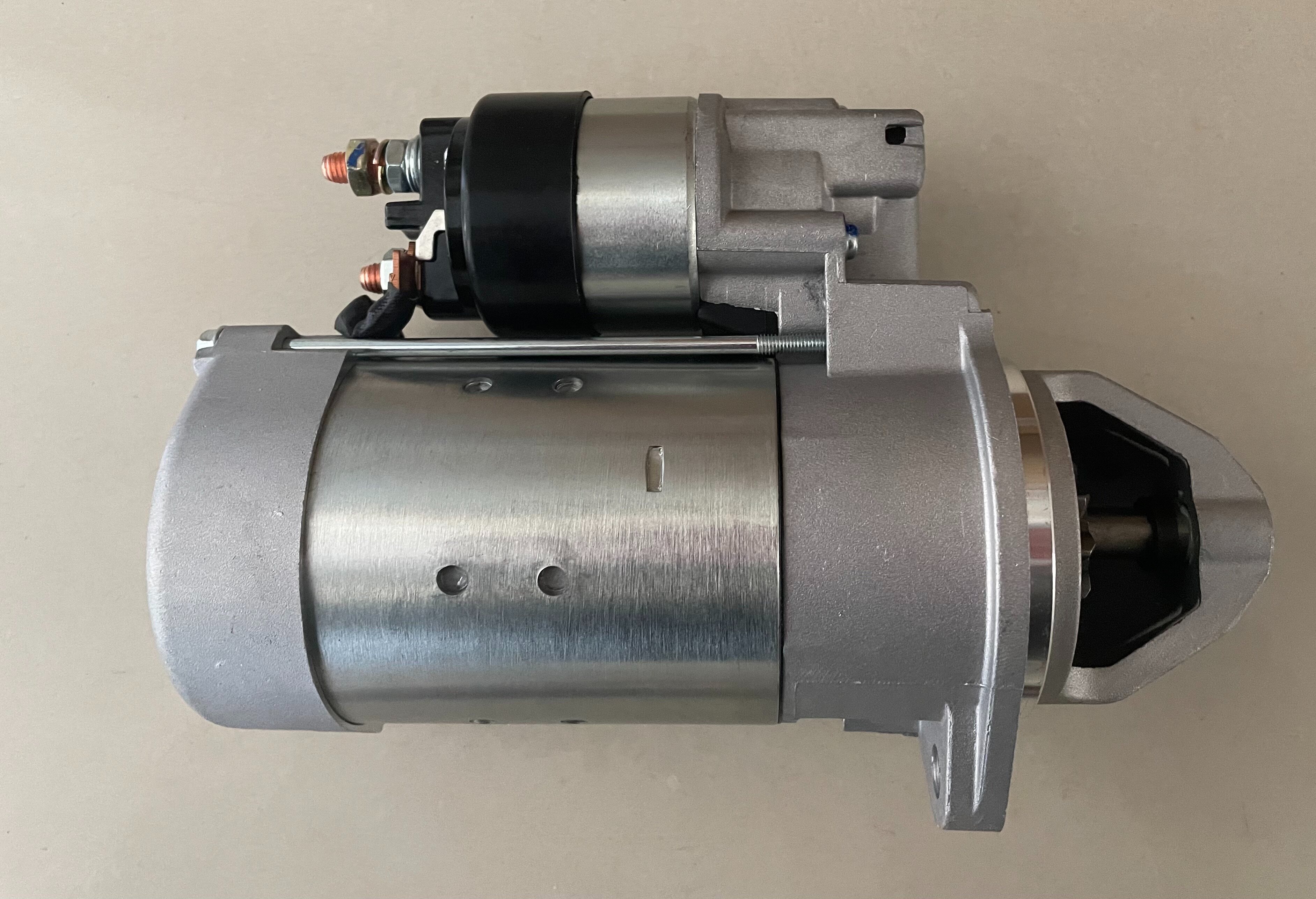 戴纳派克cc142压路机起动机马达道依茨d2011l03起动机马达