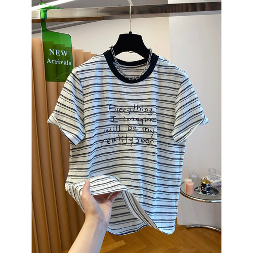 大码240斤显瘦条纹短袖T恤女