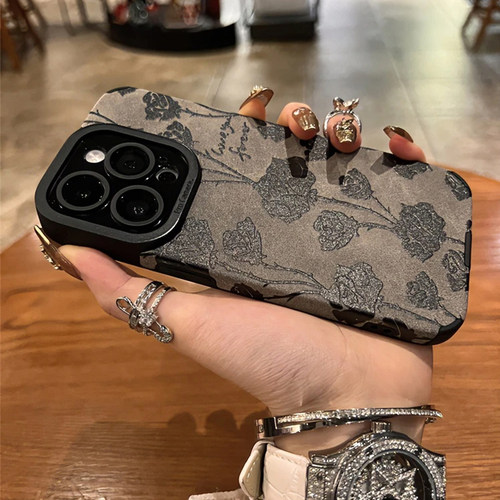 翻毛皮黑玫瑰手机壳适用苹果17Air16promax小米15情侣iphone14华为mate70pura80荣耀vivo红米k90oppoiqoo