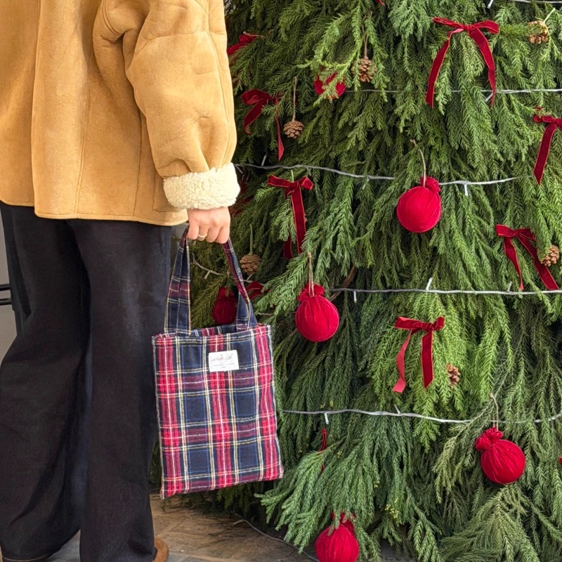 阿宝自制毛呢格子手提包