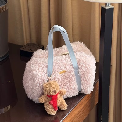 阿宝可爱毛绒手拎包拉链小包
