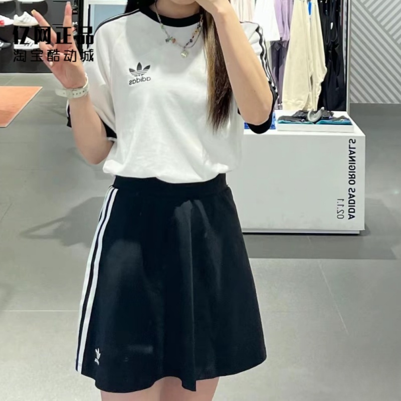 Adidas 三叶草 女款运动休闲经典时尚舒适透气半身裙短裙 IU2526