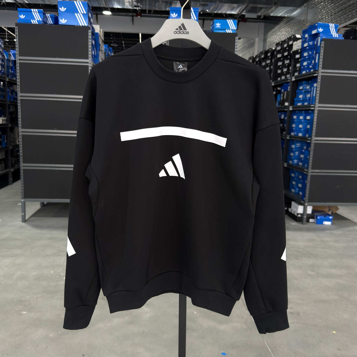 Adidas 阿迪达斯 ZNE 男款宽松保暖运动休闲卫衣套头衫 JD5982