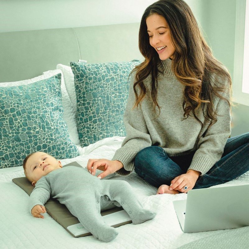 Baby Brezza 智能婴儿舒缓安抚床垫 带心跳、振动模拟母亲子宫.
