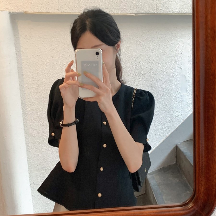 韩国chic复古法式时尚别致金色纽扣荷叶边摆泡泡袖衬衫上衣