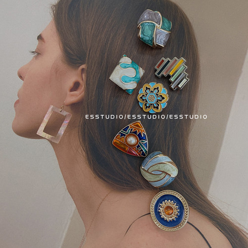 做旧中国风装饰异形纽扣毛呢